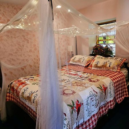 1913 Love Shack Bethel White Lake Ny Экстерьер фото